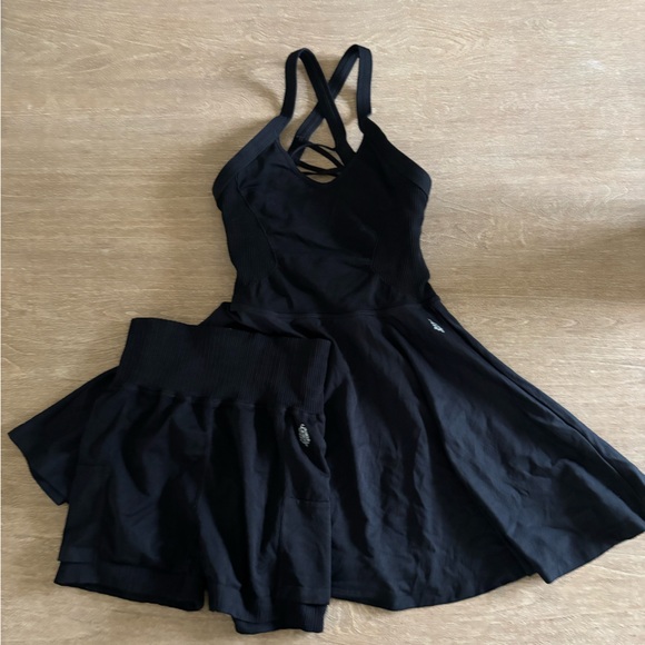 Chic Black Strappy Mini Dress - Picture 1 of 1